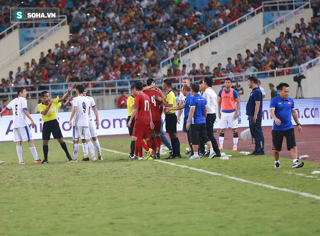 KẾT THÚC U23 Việt Nam 1-1 U23 Uzbekistan: Phan Văn Đức lập siêu phẩm - Ảnh 13.