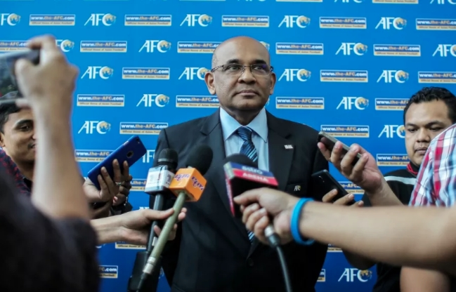 Tổng thư ký AFC quan ngại với việc nhập tịch cầu thủ cho tuyển quốc gia của Malaysia - Ảnh 1.
