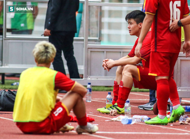 Những hình ảnh về U23 Việt Nam khiến CĐV nghẹn ngào xúc động khi trông thấy - Ảnh 10.