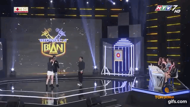 Trấn Thành ném tan trái táo trước mặt và trách Hari Won - Ảnh 8.