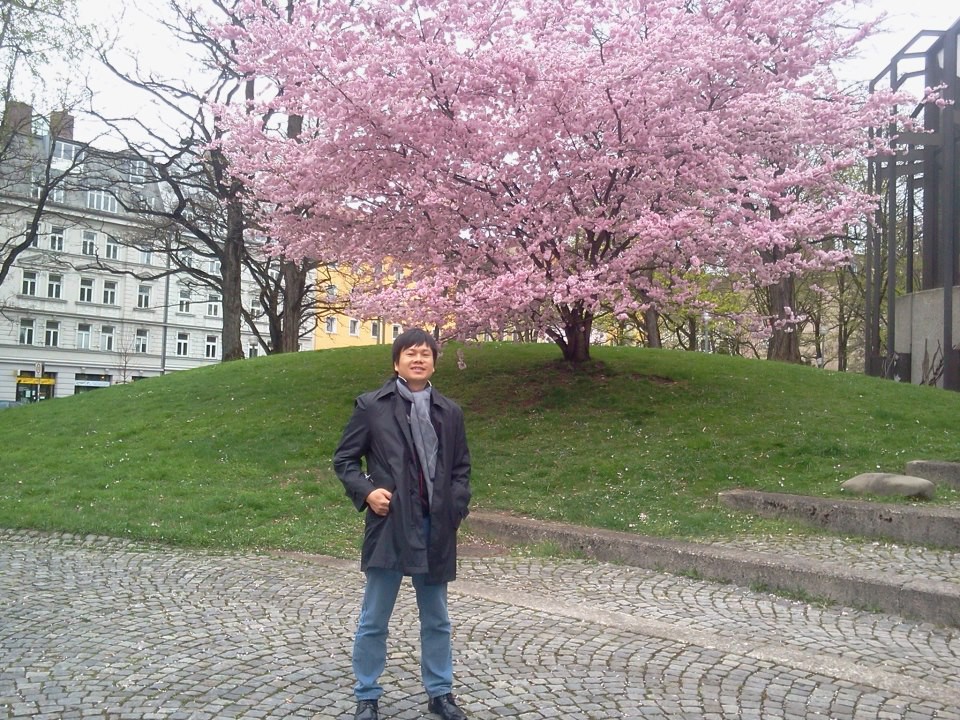 Ch&acirc;n dung người chồng bằng tuổi, l&agrave; bạn học cấp 3 của MC Bạch Dương - Ảnh 3.