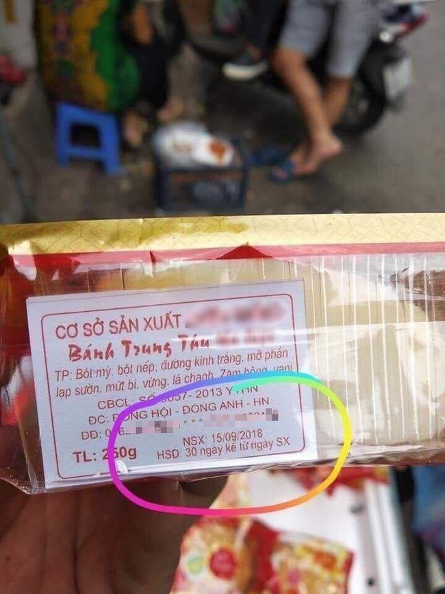 Được bày bán trước cả ngày sản xuất, chiếc bánh trung thu đến từ tương lai khiến dân tình hoang mang tột độ - Ảnh 2.