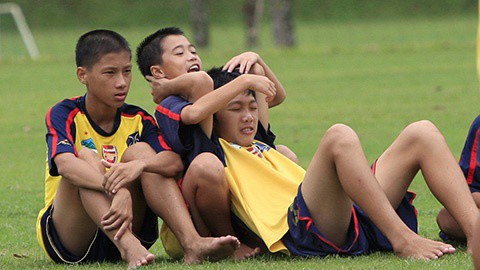 Mổ mũi mà không được Văn Toàn hỏi thăm, Xuân Trường dỗi: Thằng đầu bạc, tính tình cũng bạc - Ảnh 3.