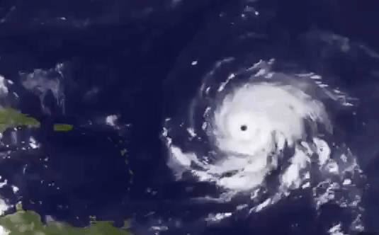National Geographic: 20 triệu tấn TNT cũng không thể "hạ gục" hoàn toàn một cơn bão