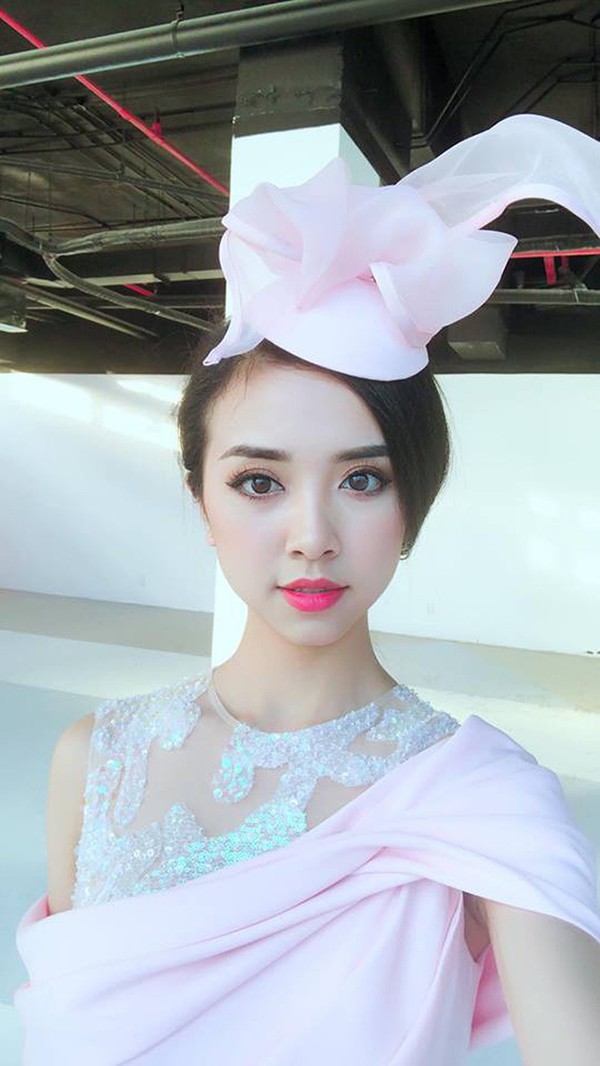 Nhan sắc và thông tin hiếm hoi về á hậu gây tranh cãi nhất đêm chung kết Hoa hậu Việt Nam 2018 - Ảnh 6.