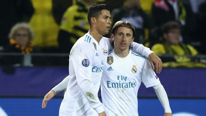 Thi đấu nhạt nhòa cùng Real Madrid, Modric sắp dâng danh hiệu cá nhân cho Ronaldo - Ảnh 2.