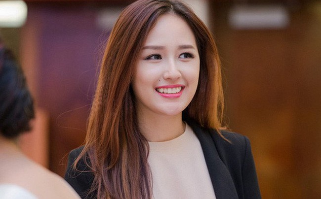 Ngoài Tân Hoa hậu Trần Tiểu Vy, những người đẹp này cũng từng đăng quang Hoa hậu Việt Nam khi mới 18 tuổi - Ảnh 5.