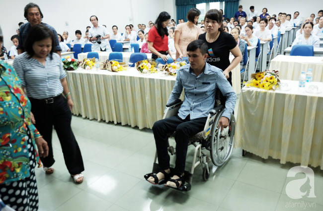 Khao khát làm mẹ cháy bỏng của cô gái Phú Thọ cãi lời cha để vào Nam lấy anh chồng không đi đứng được - Ảnh 9.