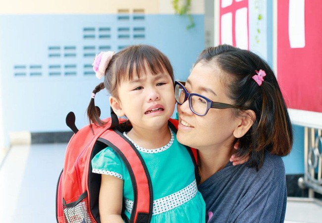 Con mè nheo không chịu đi học, dùng ngay 10 câu nói Montessori siêu hữu dụng sau đây - Ảnh 1.