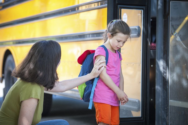 Con mè nheo không chịu đi học, dùng ngay 10 câu nói Montessori siêu hữu dụng sau đây - Ảnh 3.