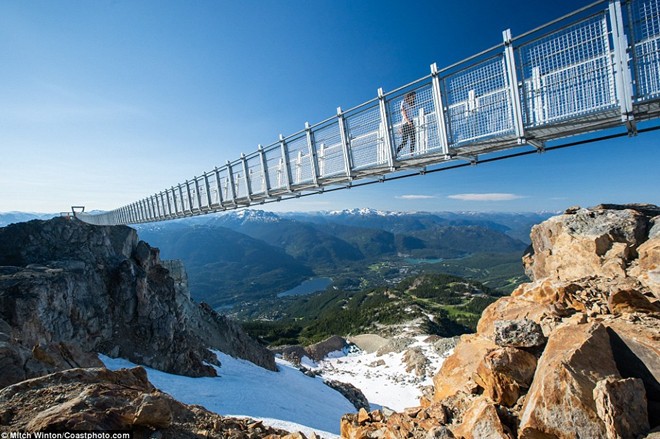 Khám phá cầu treo vượt thung lũng cao nhất Bắc Mỹ - Ảnh 6.