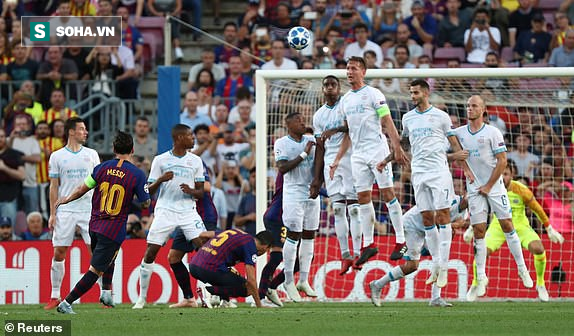 Messi lập siêu phẩm đá phạt, Barcelona giành thắng lợi ngày mở màn Champions League - Ảnh 1.