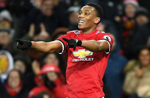 Man United sẽ mất cả ‘núi tiền’ nếu bán Martial - Ảnh 1.