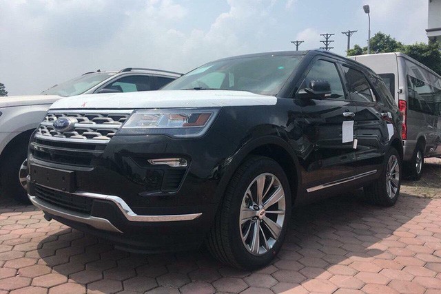 Giá xe đã tăng, khách mua Ford Explorer 2018 còn phải bỏ thêm hơn 200 triệu đồng mua gói bổ sung - Ảnh 1.