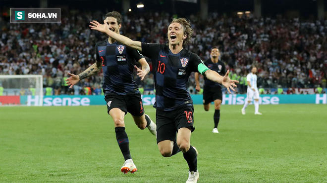 2 tháng sau kỳ tích World Cup, Quả bóng vàng Modric đối diện với án tù 5 năm - Ảnh 1.