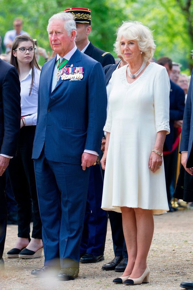 Không phải là bà nội, Hoàng tử George và Công chúa Charlotte gọi bà Camilla bằng cái tên kỳ lạ, không có lời giải thích - Ảnh 1.