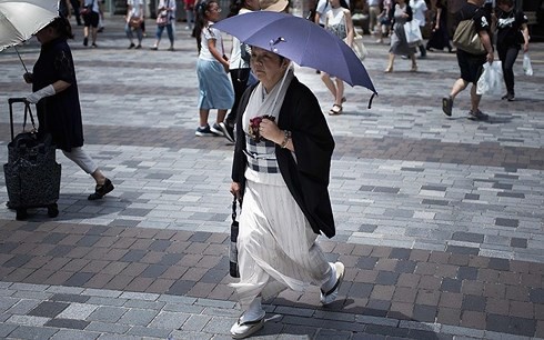 Hơn 30.000 người Nhật Bản nhập viện do nắng nóng - Ảnh 1.