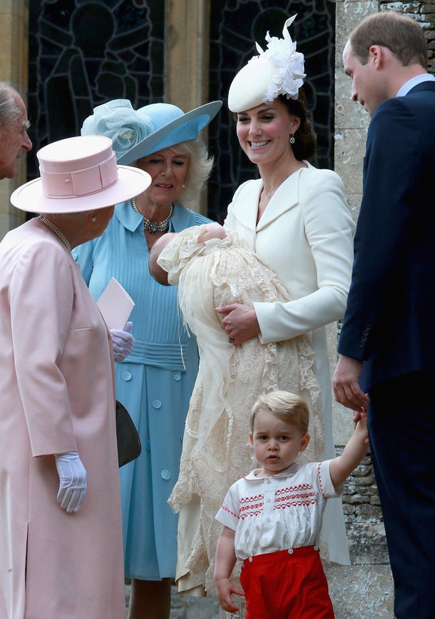 Không phải là bà nội, Hoàng tử George và Công chúa Charlotte gọi bà Camilla bằng cái tên kỳ lạ, không có lời giải thích - Ảnh 4.
