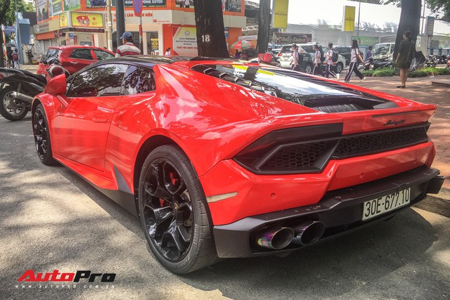 Lamborghini Huracan LP580-2 đầu tiên Việt Nam về tay đại gia Sài Gòn - Ảnh 5.