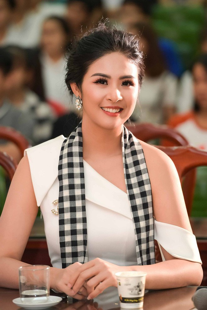 Hoa hậu Việt Nam ngày mới đăng quang: Người bị ném đá về nhan sắc, kẻ được cả truyền thông quốc tế tán dương - Ảnh 10.