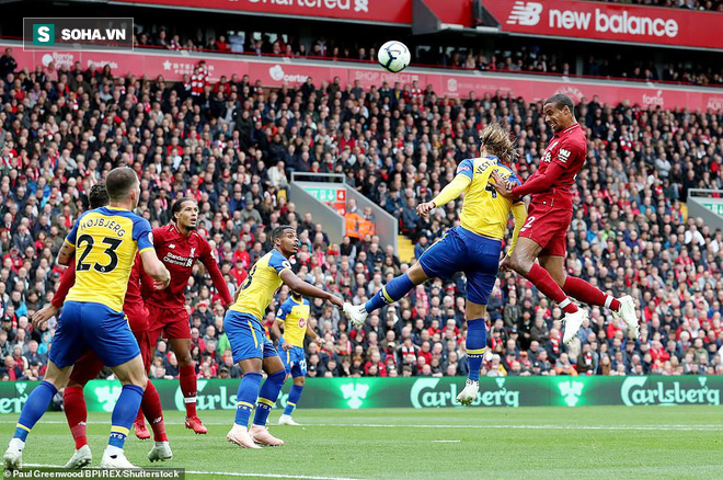 Hẹn nhau trút cơn mưa bàn thắng, Man City và Liverpool chễm chệ trên đỉnh Premier League - Ảnh 1.