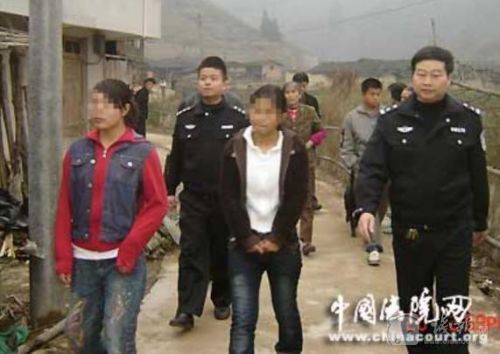 Vụ án buôn người chấn động Trung Quốc một thời: Khi nạn nhân 18 tuổi tương kế tựu kế lừa bán cả kẻ định bán mình - Ảnh 4.