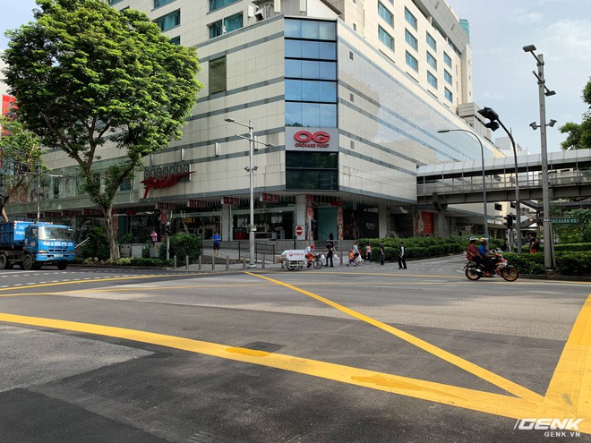 Trải nghiệm nhanh camera iPhone XS Max tại Singapore: Chụp auto ngon nhưng tính năng xoá phông vẫn chưa thật sự thuyết phục - Ảnh 5.