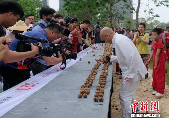 Cao thủ có “bàn tay sắt” khiến Từ Hiểu Đông luôn e sợ, không bao giờ dám thách đấu - Ảnh 3.