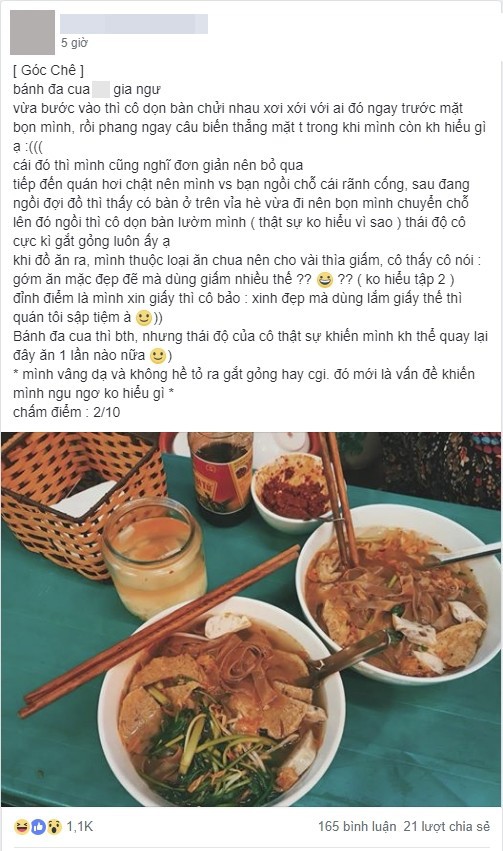 Đi ăn bánh đa cua phố cổ Hà Nội, cô gái trẻ bị phục vụ bàn lườm nguýt vì mặc đẹp mà ăn lắm giấm thế - Ảnh 1.