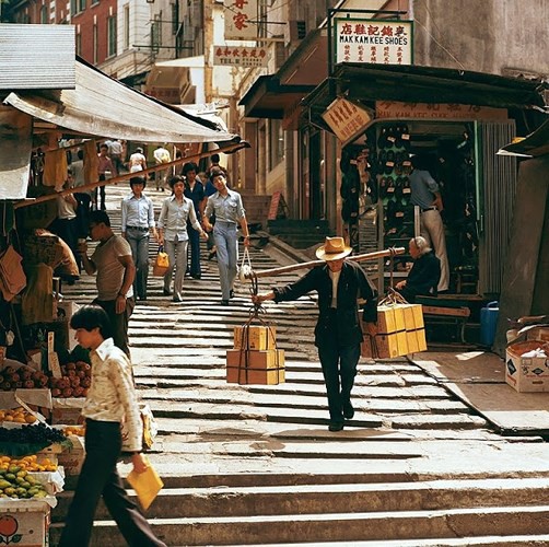 Ảnh đẹp về cuộc sống thường ngày ở Hong Kong những năm 1970 - Ảnh 9.