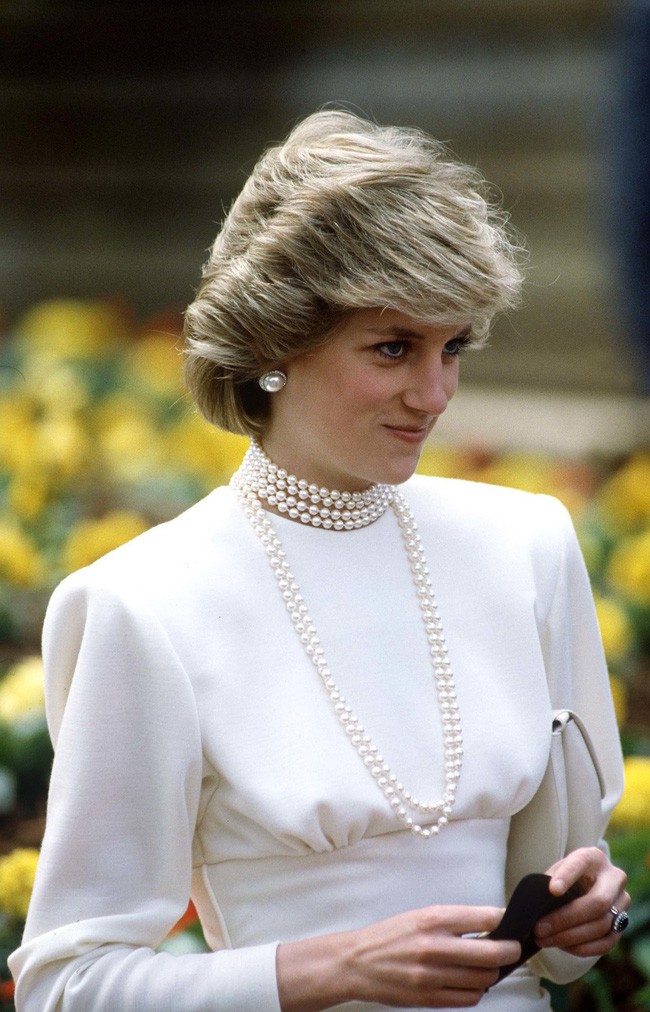 Làm dâu hoàng gia gần một thập kỷ, Kate vẫn không được coi là Công nương quốc dân như mẹ chồng quá cố vì những lý do này - Ảnh 1.