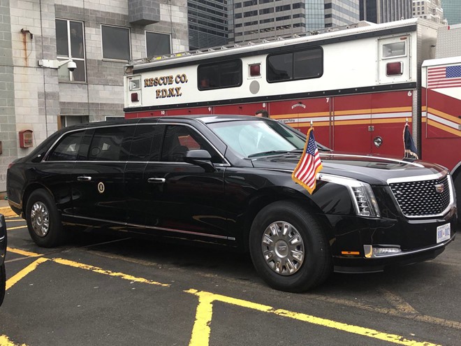 Pháo đài Cadillac The Beast cho Tổng thống Trump đắt đỏ nhất lịch sử - Ảnh 1.