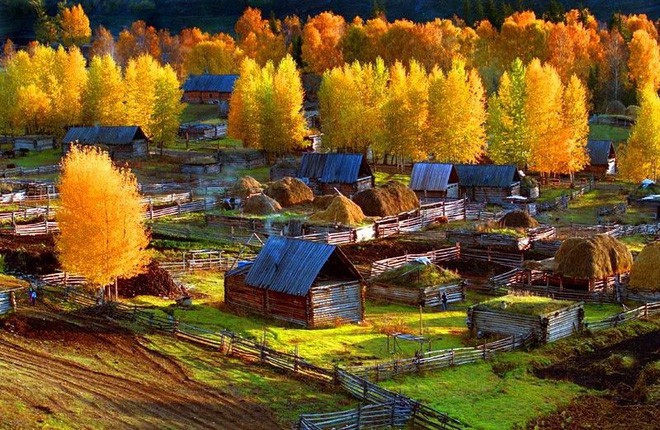 Những ngôi làng cổ cảnh sắc đẹp mê hồn nhất định phải ghé thăm vào mùa thu ở Trung Quốc - Ảnh 10.