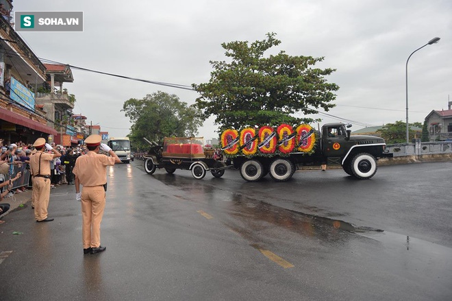 Quê nhà đón linh cữu cố Chủ tịch nước Trần Đại Quang - Ảnh 9.