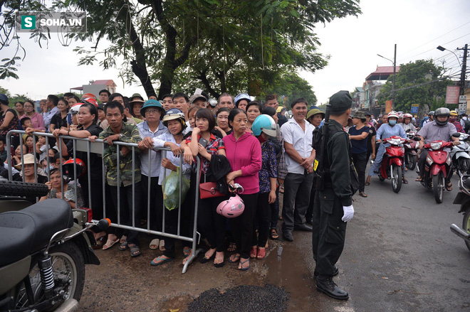 Quê nhà đón linh cữu cố Chủ tịch nước Trần Đại Quang - Ảnh 6.