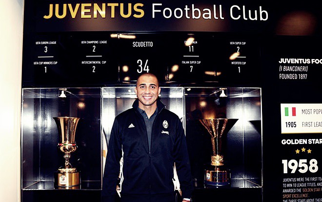 David Trezeguet lỡ hẹn với thầy trò HLV Miura và Bùi Tiến Dũng - Ảnh 1.