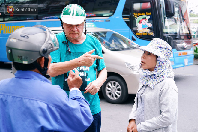 Cô tài xế xe ôm độc thân vui tính, thích chém tiếng Anh với khách Tây ở Bùi Viện: Không phải lúc nào hôn nhân cũng đem đến hạnh phúc - Ảnh 4.