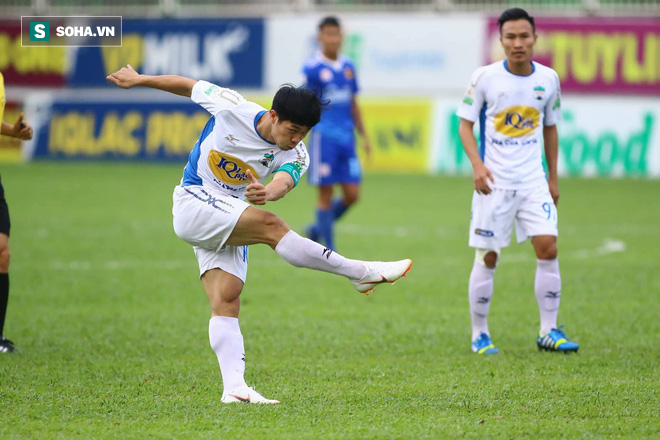 Giữa ồn ào không đáng, V.League liệu có tặng quà cho HLV Park Hang-seo? - Ảnh 2.