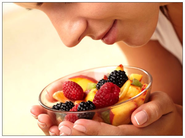 Vì sao nên ăn hoa quả vào mỗi sáng? - Ảnh 1.