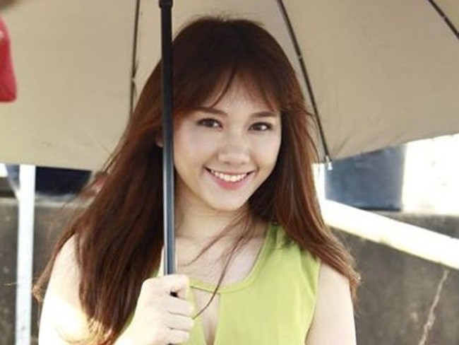 Hari Won - Nhã Phương: Vợ của 2 danh hài hot nhất showbiz Việt lại có 1 điểm chung nhan sắc mà không phải ai cũng biết - Ảnh 18.