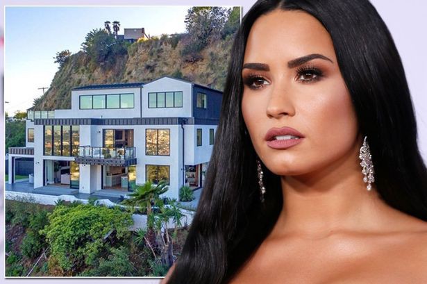 Để quên đi vụ sốc ma túy suýt chết, Demi Lovato bán luôn ngôi biệt thự siêu sang với giá 220 tỷ - Ảnh 1.