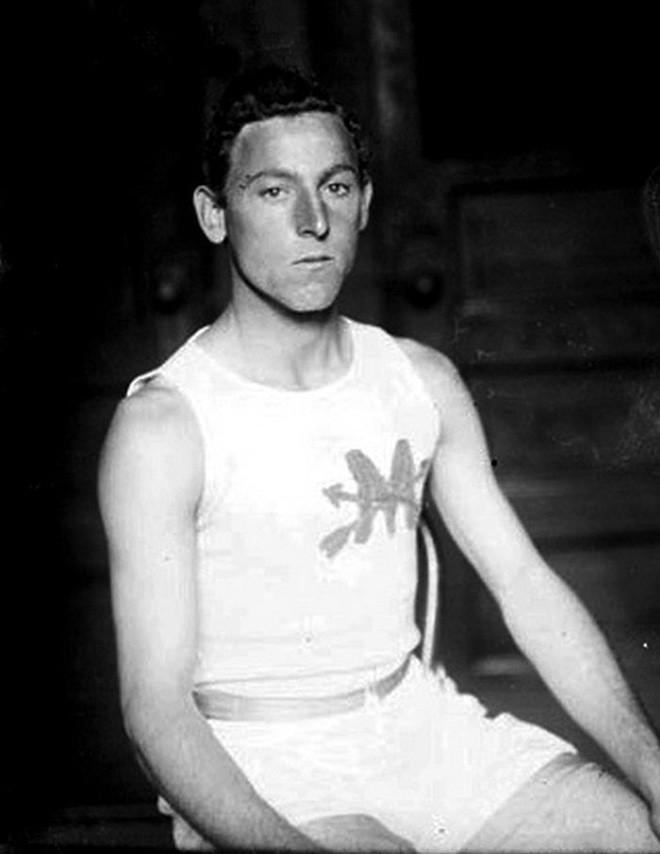 Không cho VĐV uống nước, bắt nuốt thuốc chuột thay doping và những bí mật động trời tại marathon Olympic 1904 - Ảnh 10.