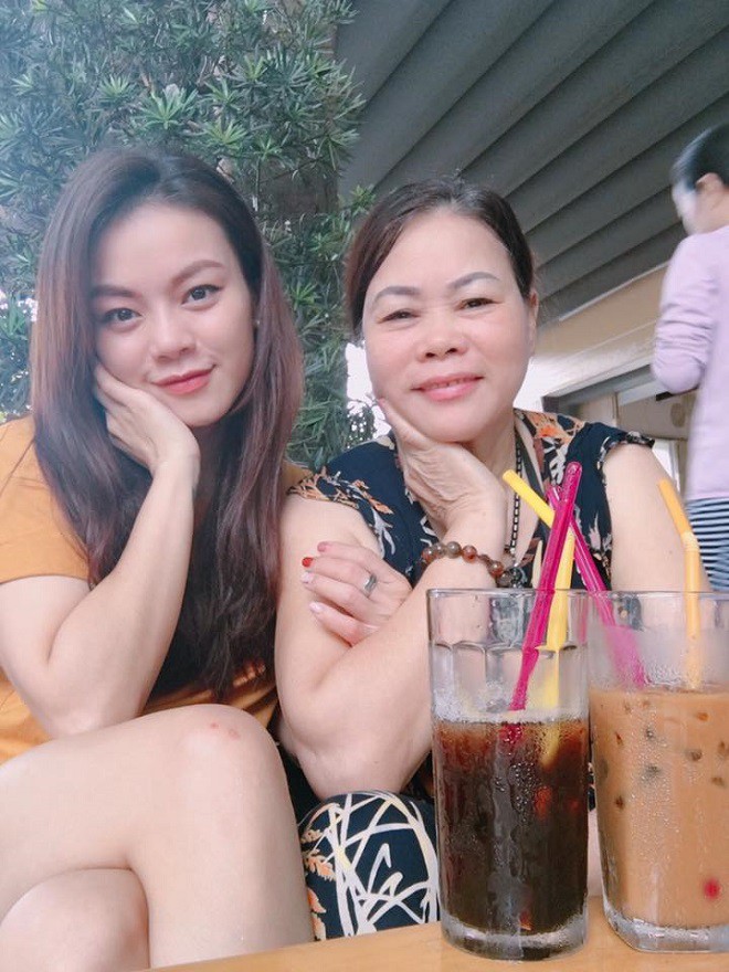 Mẹ ruột Hải Yến Idol: U70 vẫn trẻ khỏe, sống hạnh phúc với người chồng thứ 2 - Ảnh 5.