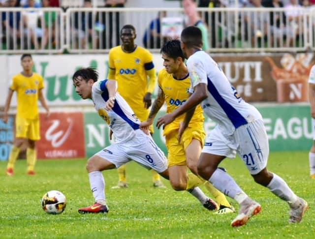 KẾT THÚC HAGL 0-3 Thanh Hóa: Ngày đáng quên của Công Phượng và đồng đội - Ảnh 2. KẾT THÚC HAGL 0-3 Thanh Hóa: Ngày đáng quên của Công Phượng và đồng đội - Ảnh 2.