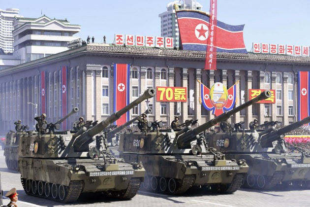 Những hình ảnh đầu tiên trong lễ duyệt binh quân sự hoành tráng của Triều Tiên - Ảnh 3.
