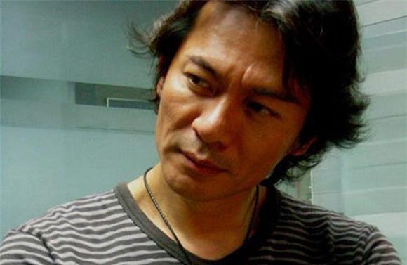 Dàn nam diễn viên TVB chứng minh tuổi tác không là gì khi phong độ luôn đỉnh cao, U60 vẫn thần thái ngút trời - Ảnh 14. Dàn nam diễn viên TVB chứng minh tuổi tác không là gì khi phong độ luôn đỉnh cao, U60 vẫn thần thái ngút trời - Ảnh 14.