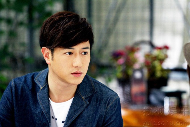 Dàn nam diễn viên TVB chứng minh tuổi tác không là gì khi phong độ luôn đỉnh cao, U60 vẫn thần thái ngút trời - Ảnh 17. Dàn nam diễn viên TVB chứng minh tuổi tác không là gì khi phong độ luôn đỉnh cao, U60 vẫn thần thái ngút trời - Ảnh 17.