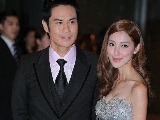 Dàn nam diễn viên TVB chứng minh tuổi tác không là gì khi phong độ luôn đỉnh cao, U60 vẫn thần thái ngút trời - Ảnh 20. Dàn nam diễn viên TVB chứng minh tuổi tác không là gì khi phong độ luôn đỉnh cao, U60 vẫn thần thái ngút trời - Ảnh 20.