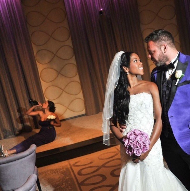 Ngày cưới chính là ngày vui nhất, vì vậy hãy lưu lại khoảnh khắc ấy bằng những bức hình nhìn là muốn cười bò như thế này - Ảnh 3. Ngày cưới chính là ngày vui nhất, vì vậy hãy lưu lại khoảnh khắc ấy bằng những bức hình nhìn là muốn cười bò như thế này - Ảnh 3.