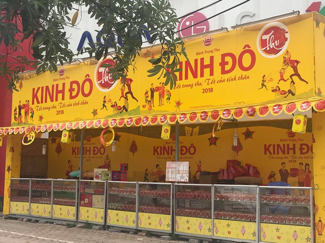 Ảm đạm thị trường bánh trung thu, nơi không bóng người, nơi treo biển giảm giá - Ảnh 5. Ảm đạm thị trường bánh trung thu, nơi không bóng người, nơi treo biển giảm giá - Ảnh 5.